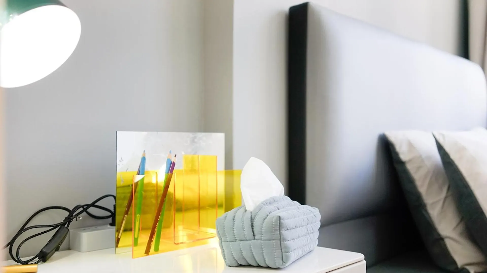 Homestay Student Accommodation - 294 Hennessy Road Hong Kong