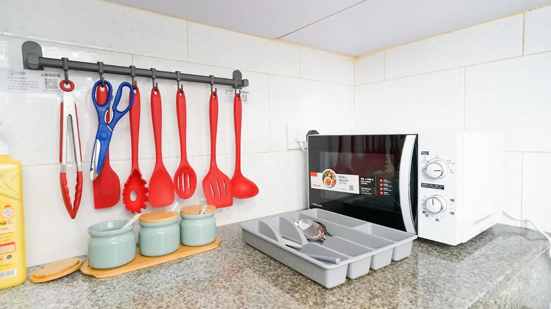 Student Accommodation - 294 Hennessy Road Hong Kong Homestay